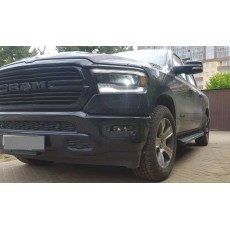 Пороги на Dodge RAM 2018+ Хантер черные